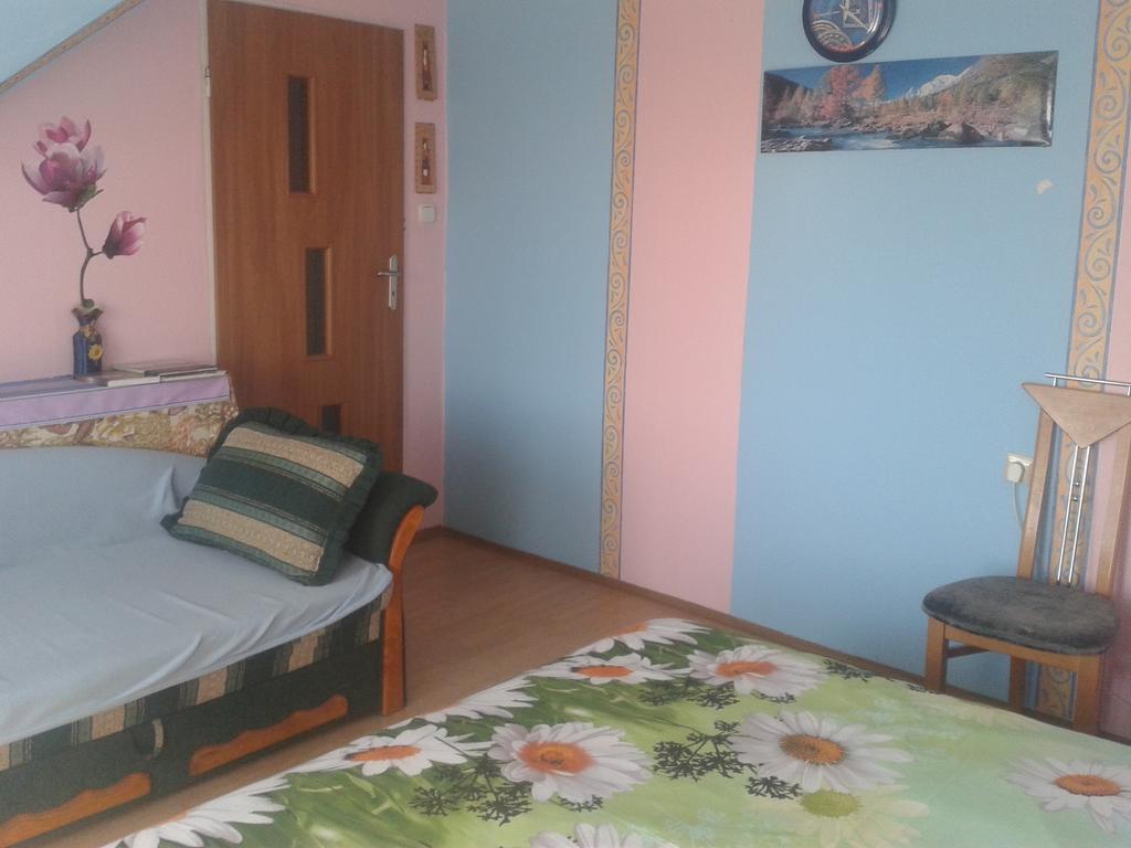 Appartement Dom Pod Roza à Leśna Chambre photo