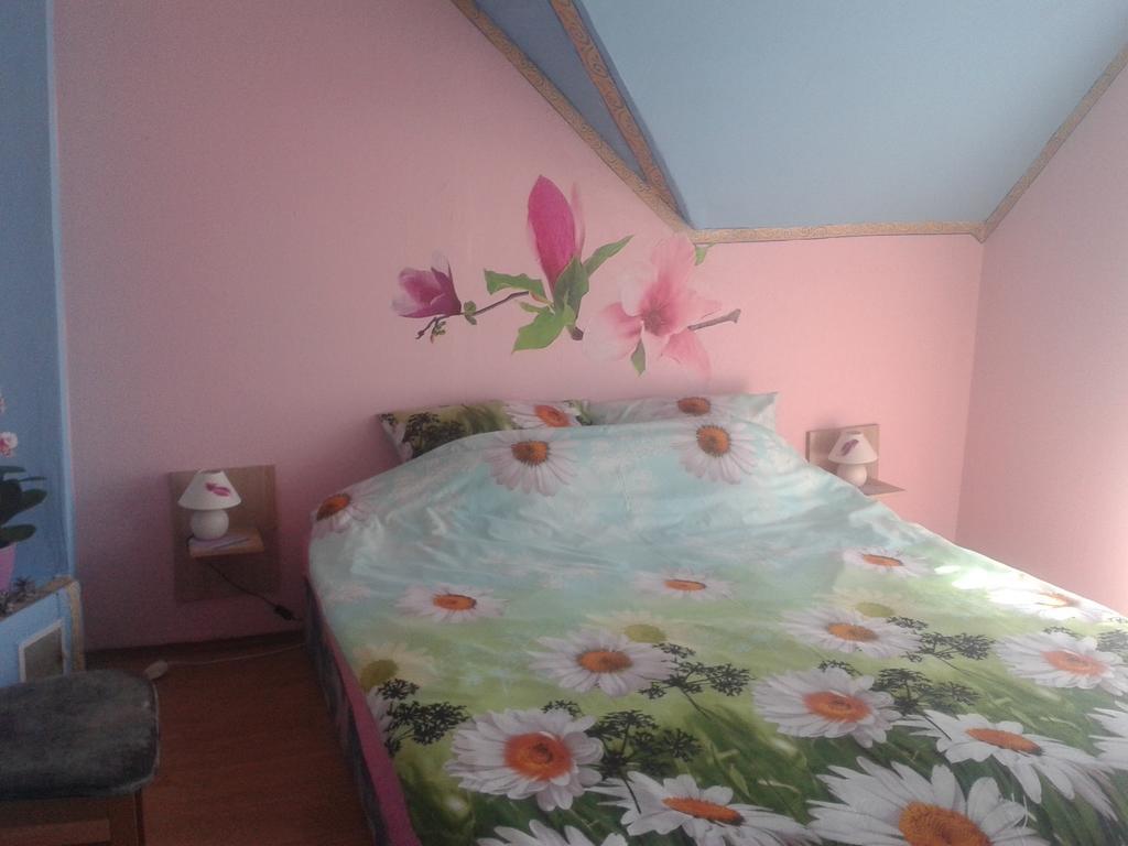 Appartement Dom Pod Roza à Leśna Chambre photo